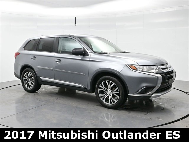 Used 2017 Mitsubishi Outlander ES