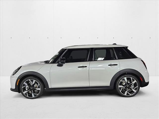 Used 2026 MINI Cooper 4-Door Hardtop FWD image 8
