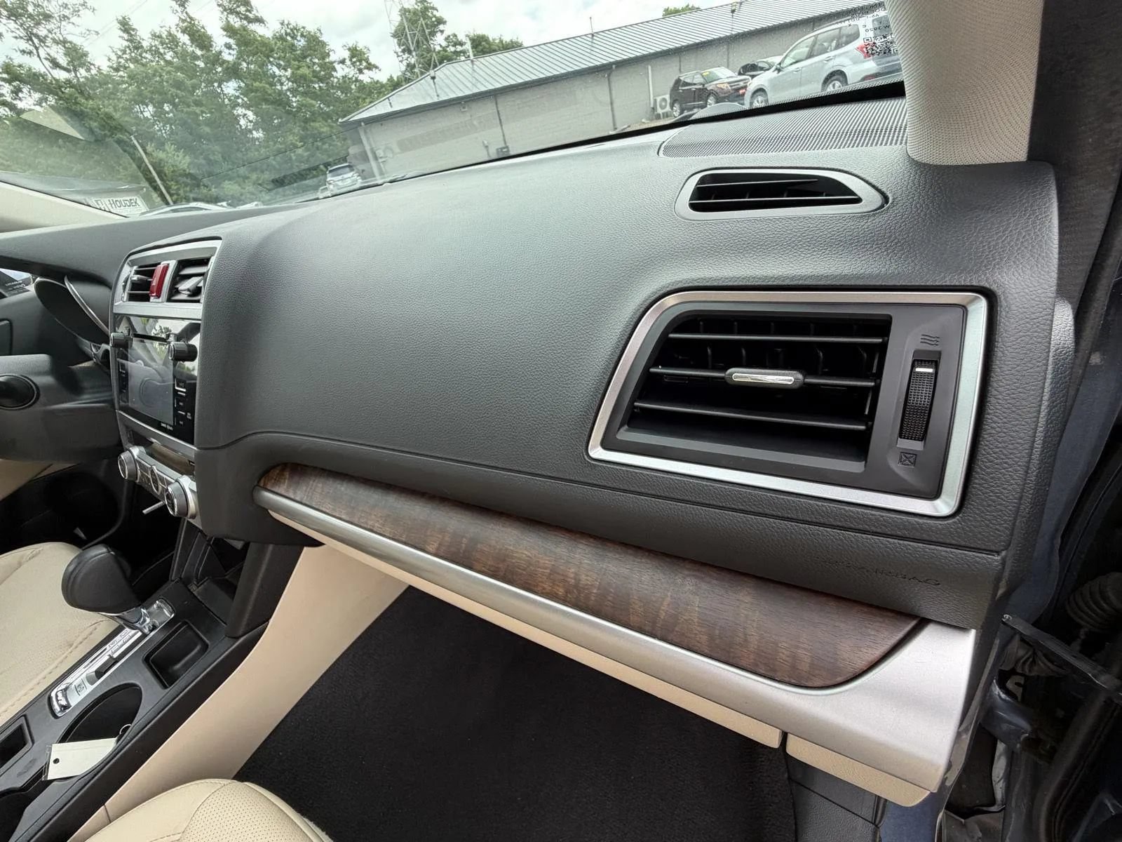 Used 2015 Subaru Outback 2.5i Limited AWD/4WD image 14