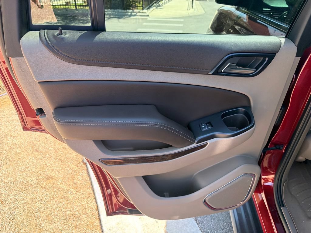 Used 2020 Chevrolet Tahoe LT RWD image 32