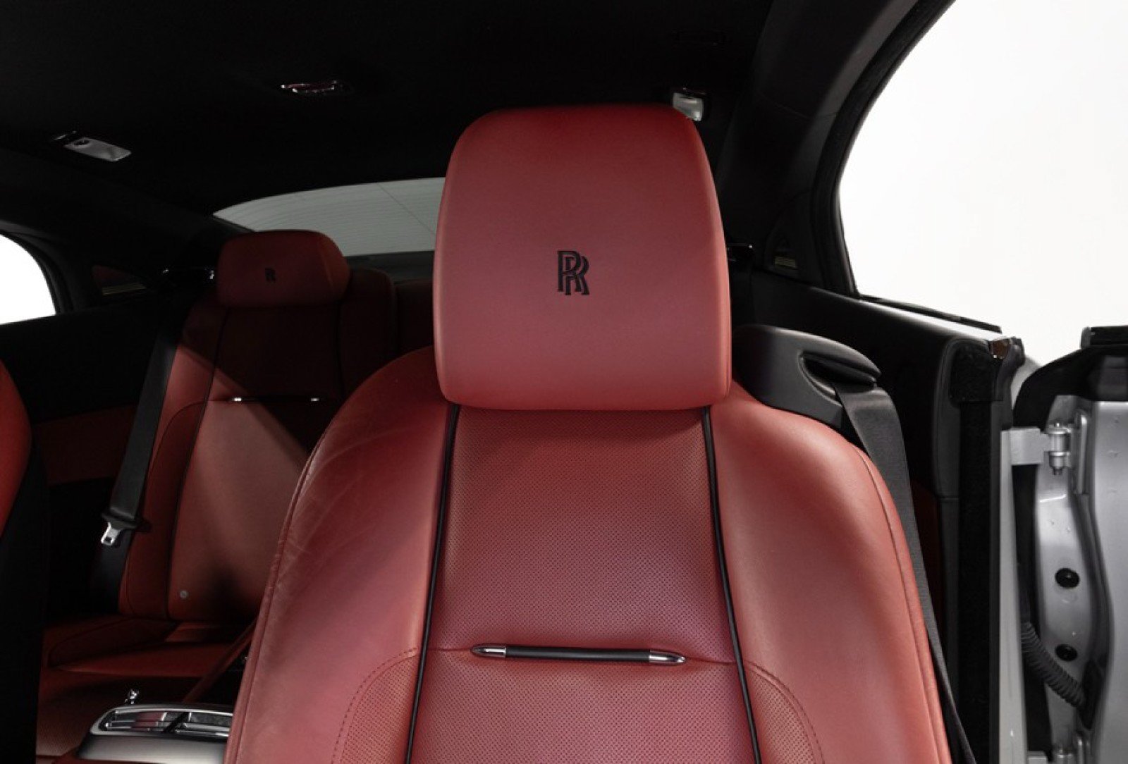 Used 2016 Rolls-Royce Wraith RWD image 5