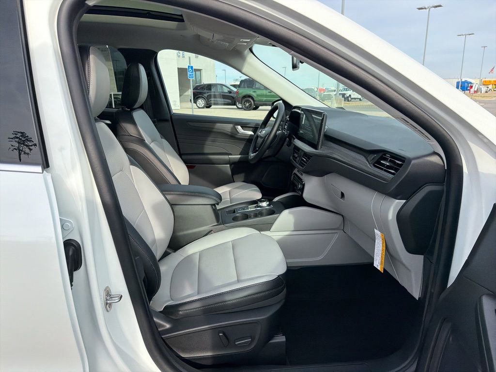 New 2026 Ford Escape Platinum w/ Equipment Group 601A image 20