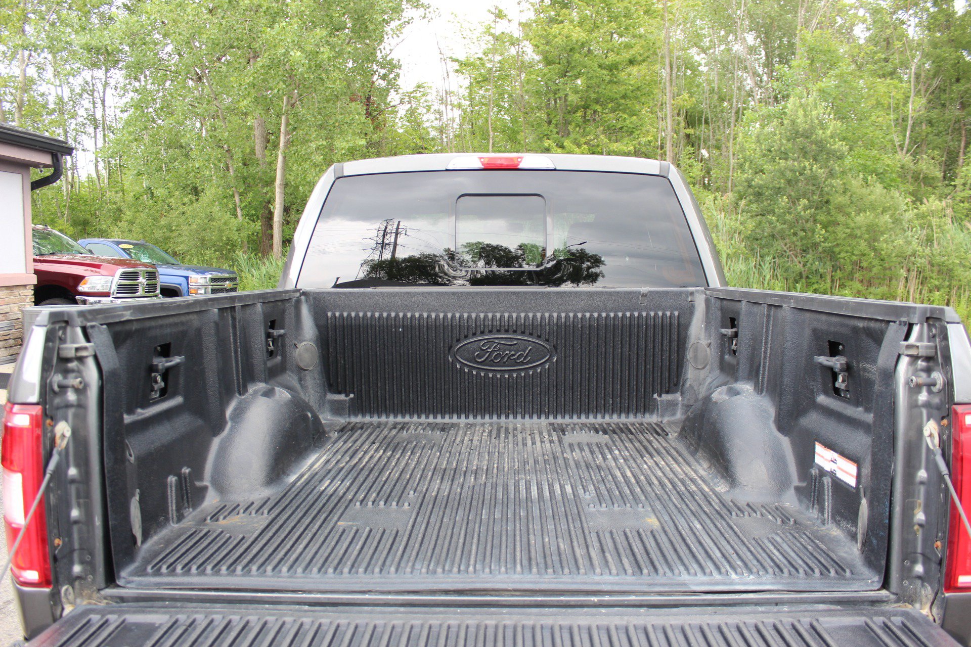 Used 2018 Ford F150 XLT w/ Equipment Group 302A Luxury AWD/4WD image 7