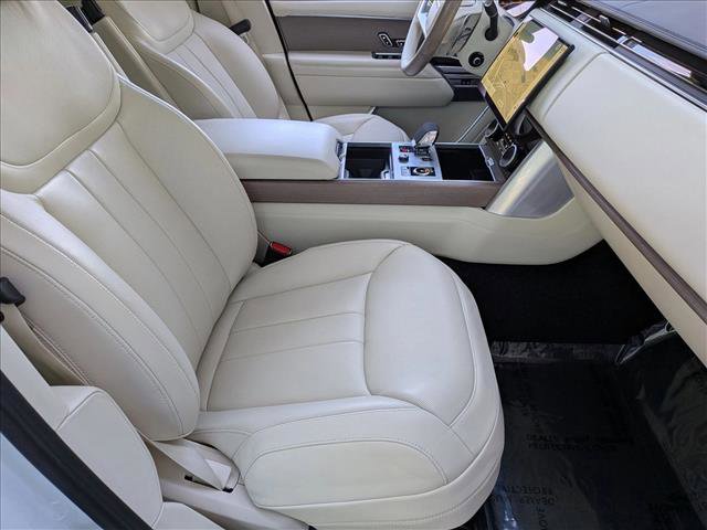Used 2023 Land Rover Range Rover SE image 22