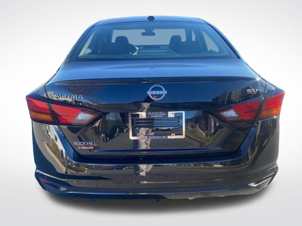 Used 2024 Nissan Altima 2.5 SV image 6