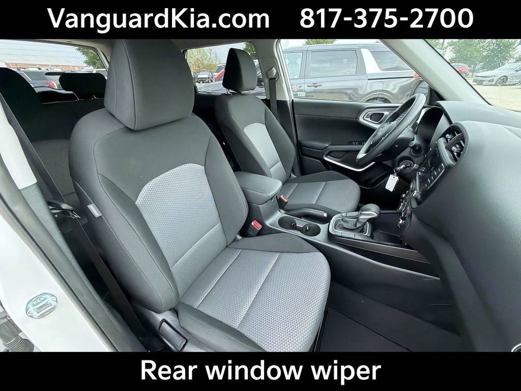 Certified 2025 Kia Soul LX FWD image 28