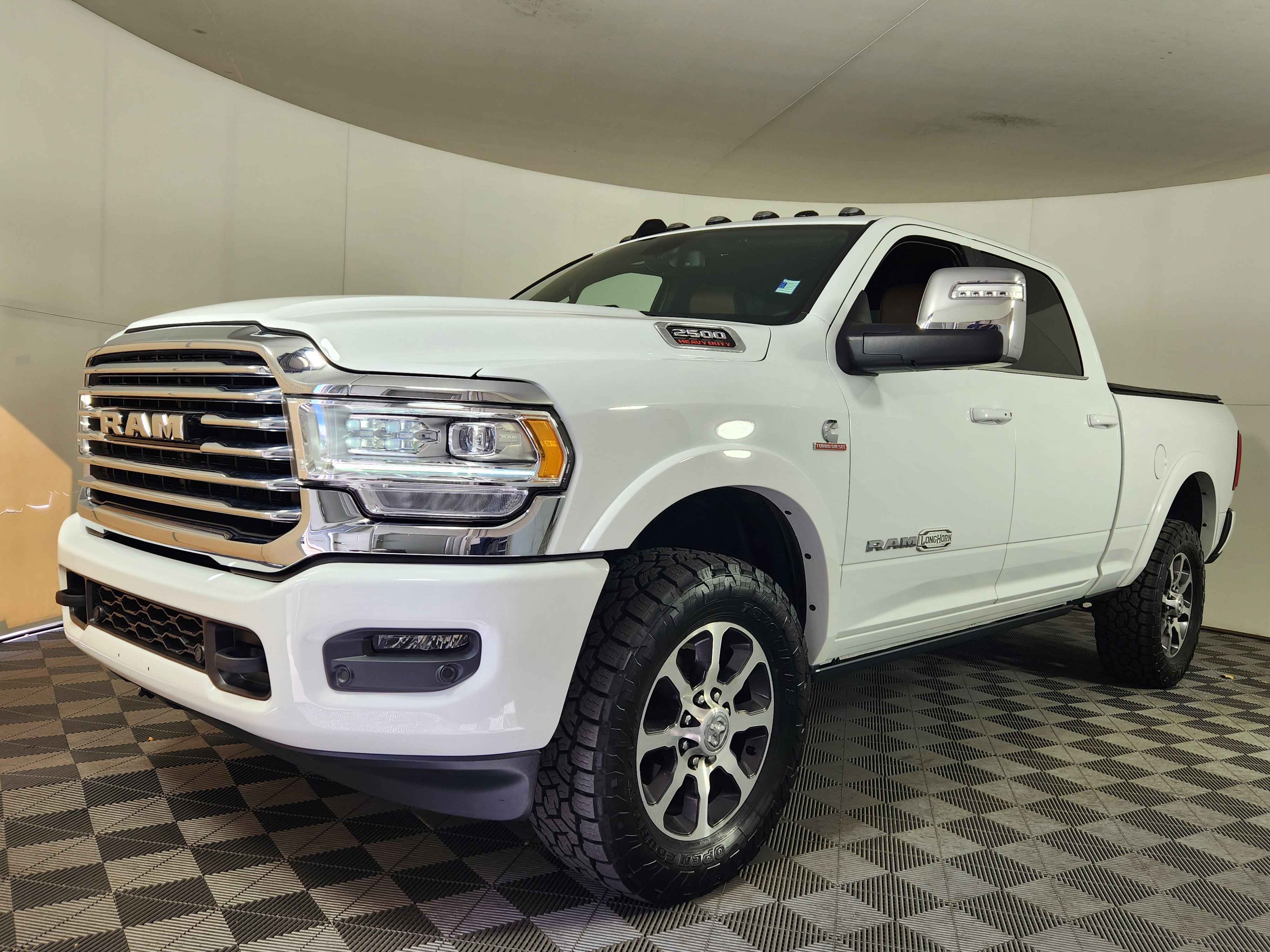 Used 2024 RAM 2500 Limited image 3