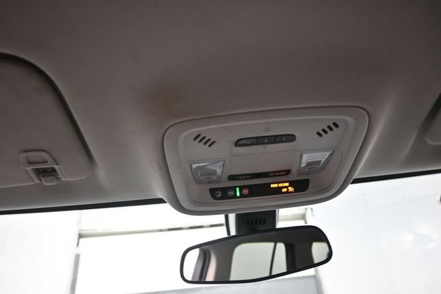 Used 2020 Chevrolet Traverse LT FWD image 12