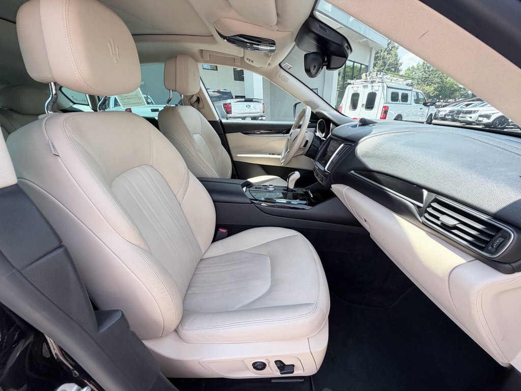 Used 2018 Maserati Levante AWD/4WD image 25