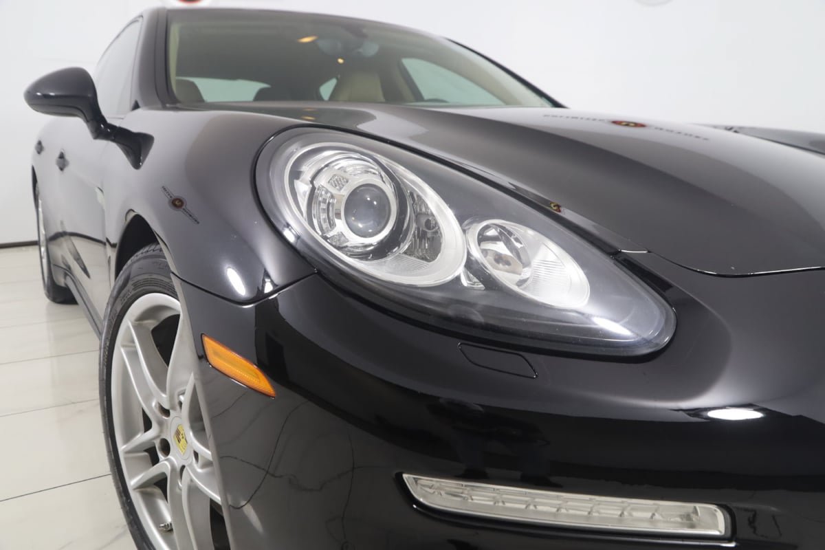 Used 2016 Porsche Panamera 4 Edition AWD/4WD image 21