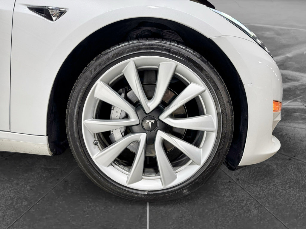 Used 2020 Tesla Model 3 Long Range image 33