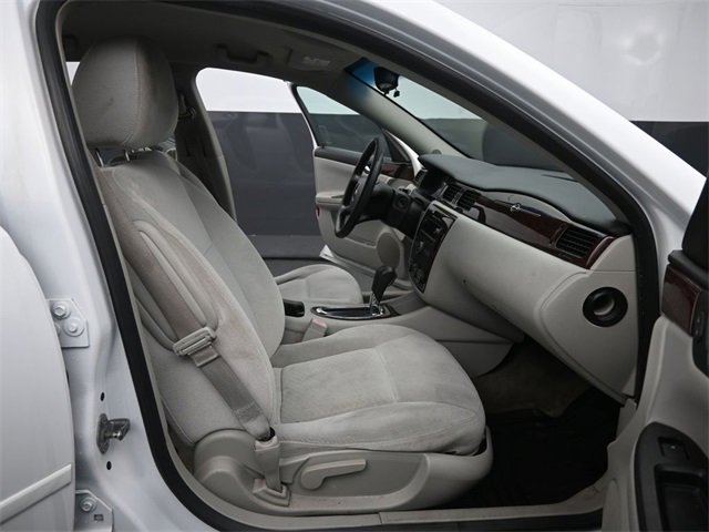 Used 2011 Chevrolet Impala LS image 18