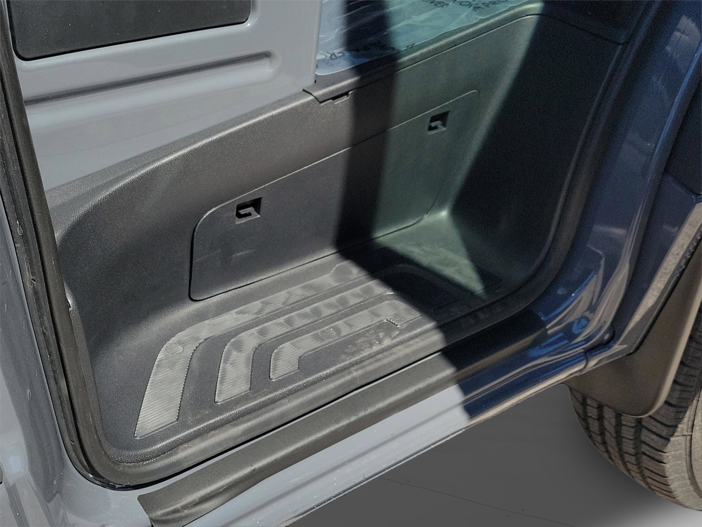 Used 2025 Mercedes-Benz Sprinter 2500 image 24