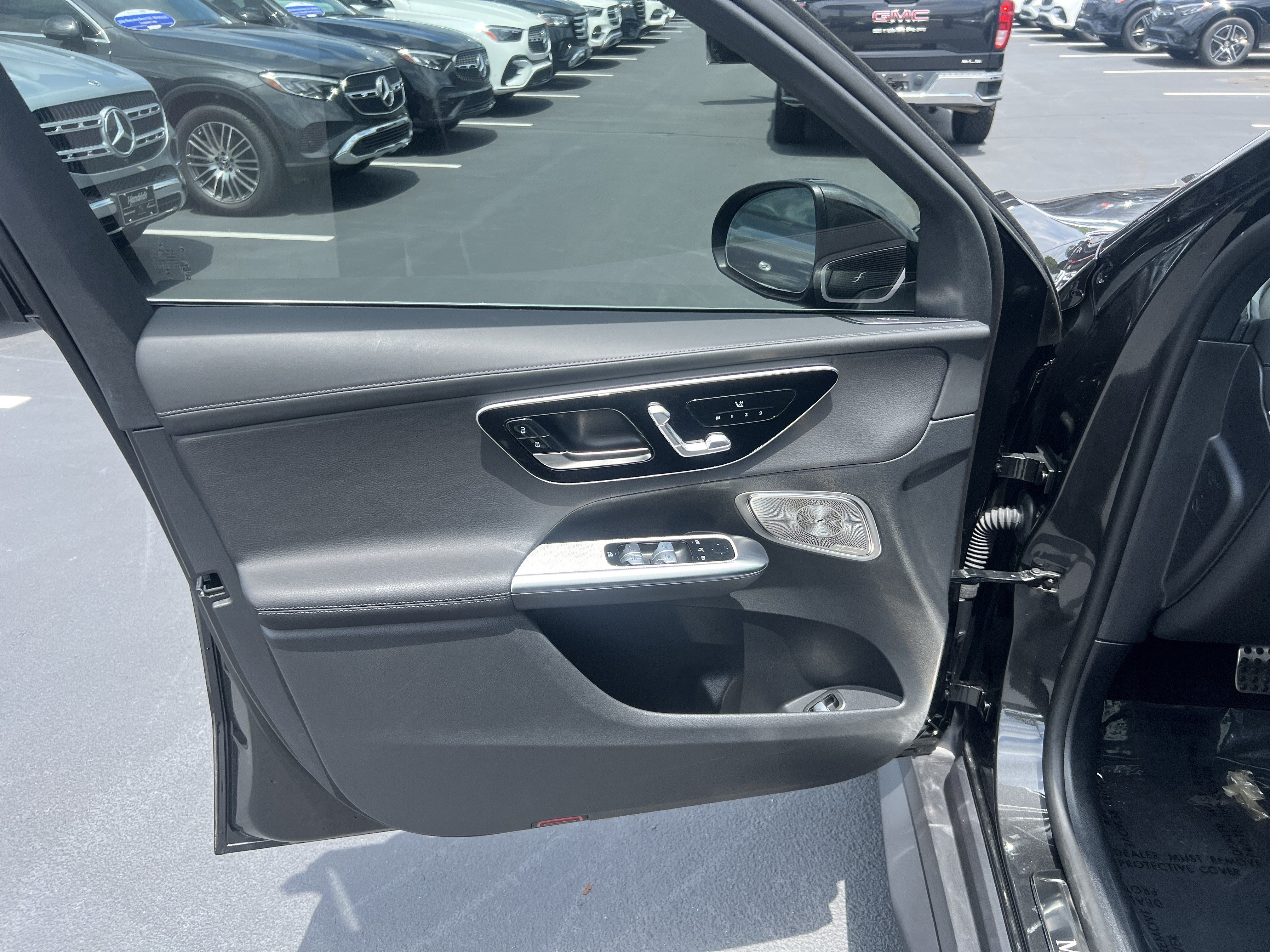 Certified 2025 Mercedes-Benz GLC 300 4MATIC image 15