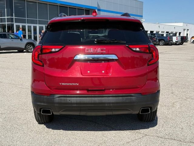 Used 2018 GMC Terrain SLE w/ Driver Convenience Package FWD image 3