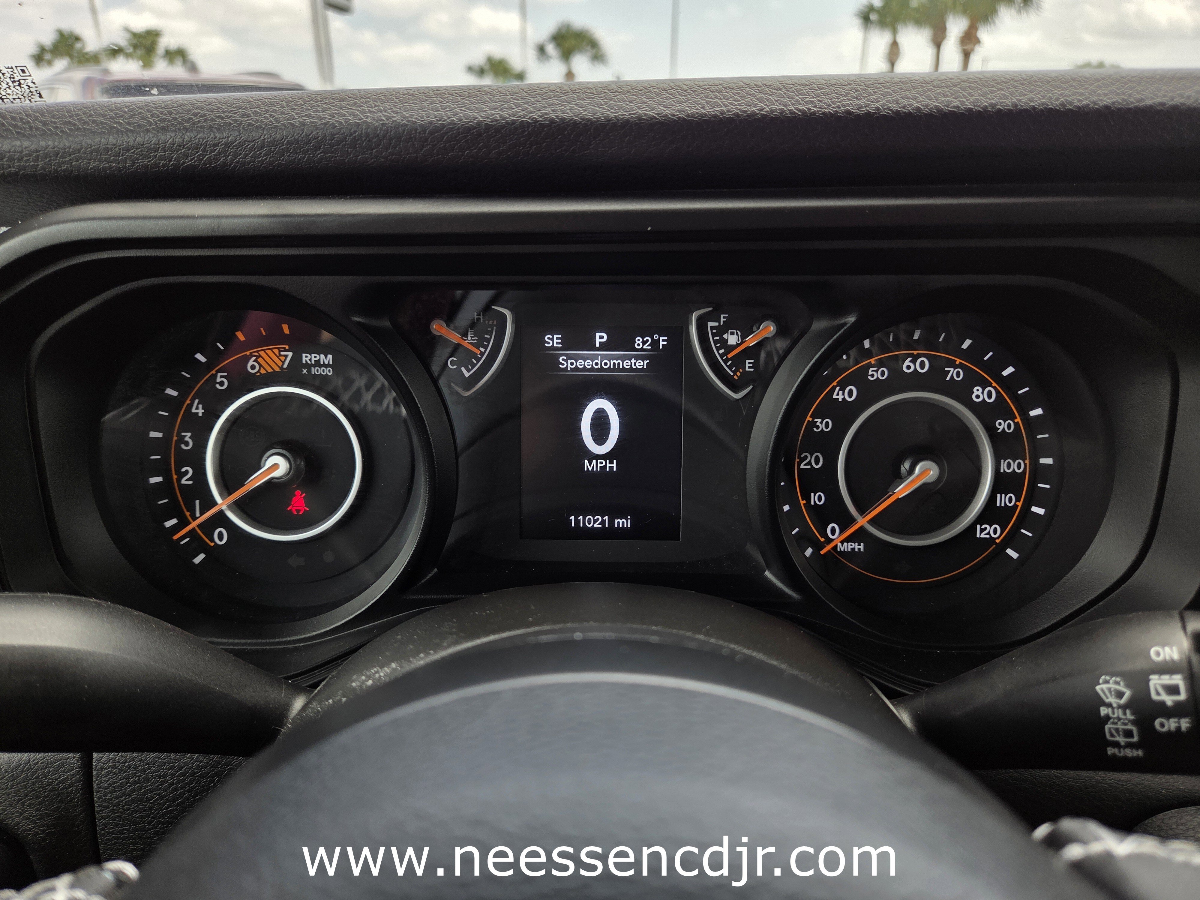 Used 2025 Jeep Wrangler Willys image 10