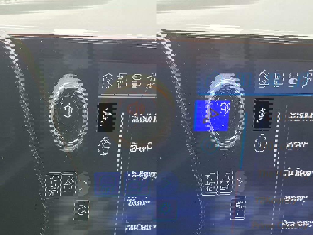 Used 2026 Chevrolet Equinox EV LT image 25