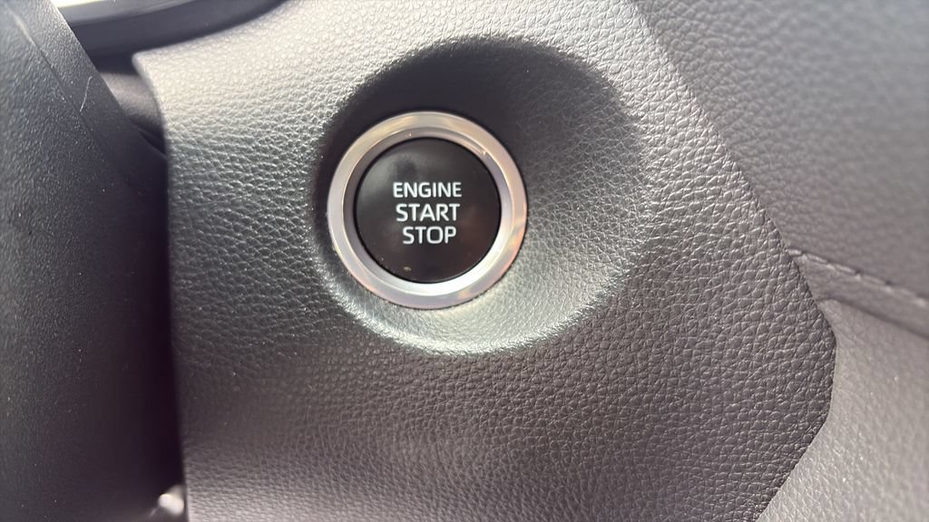 Used 2023 Toyota Corolla Cross XLE FWD image 24