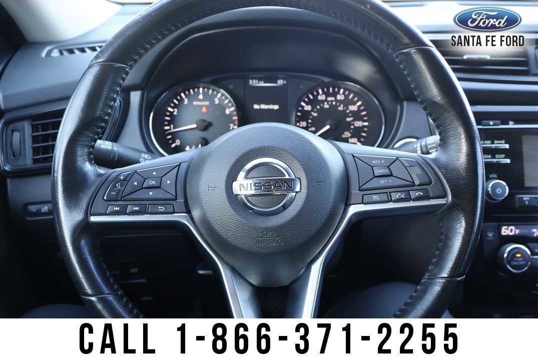 Used 2017 Nissan Rogue SV image 28