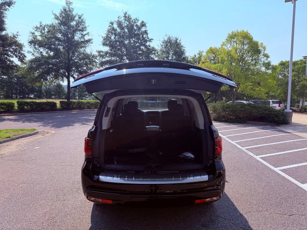 Used 2021 INFINITI QX80 Luxe w/ Cargo Package AWD/4WD image 7