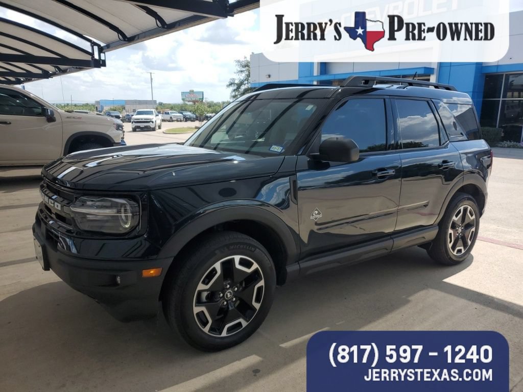 Used 2023 Ford Bronco Sport Outer Banks w/ Tech Package AWD/4WD image 1
