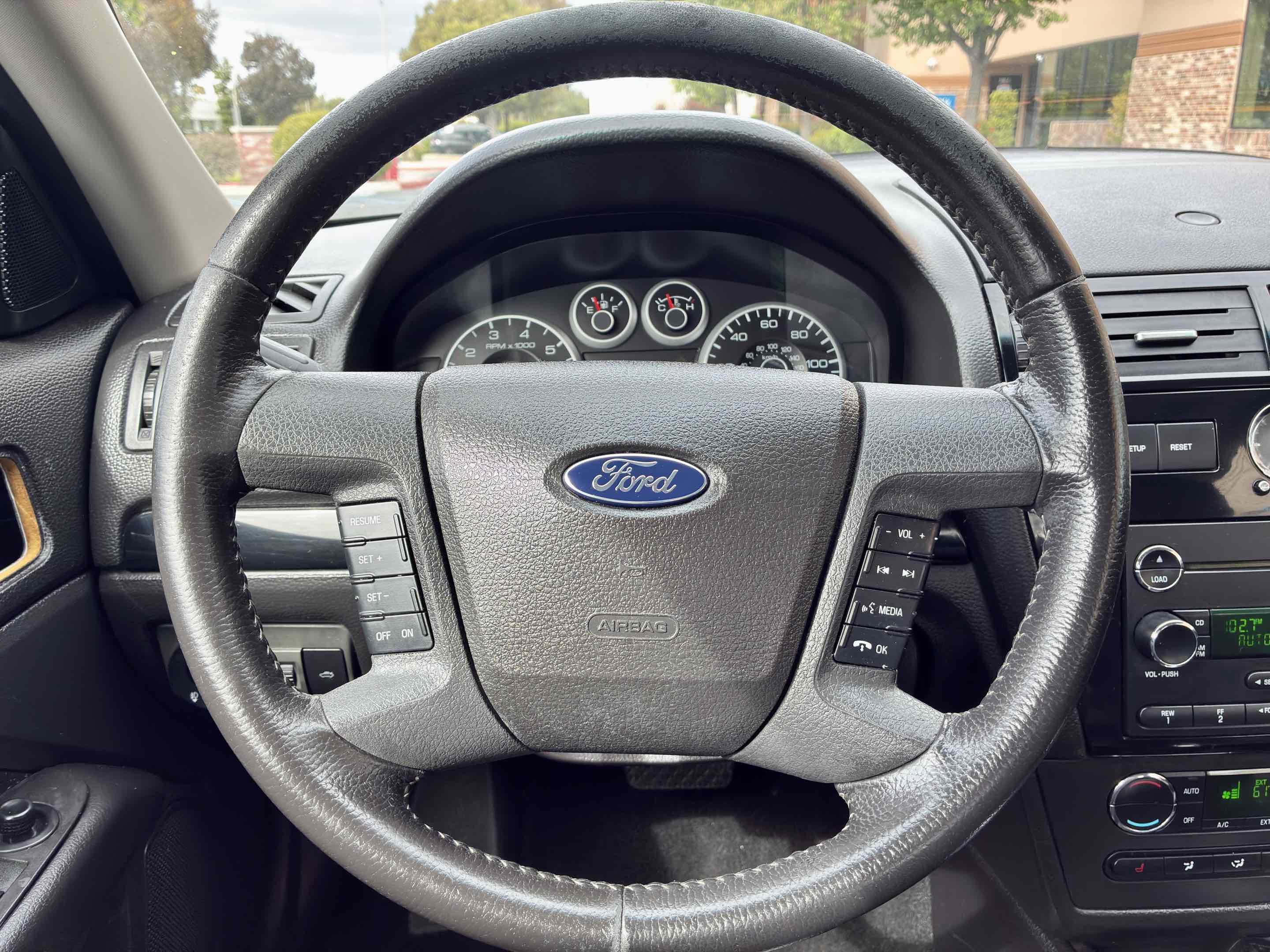 Used 2009 Ford Fusion SEL FWD image 17