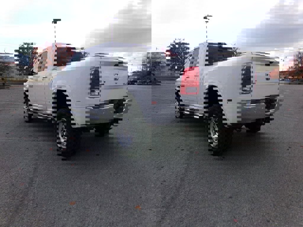 Used 2017 RAM 3500 Laramie image 8