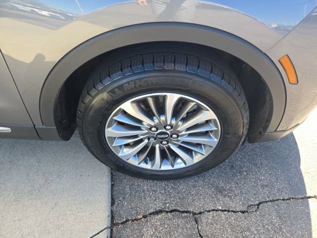 Certified 2022 Lincoln Nautilus AWD w/ Premium Package image 25