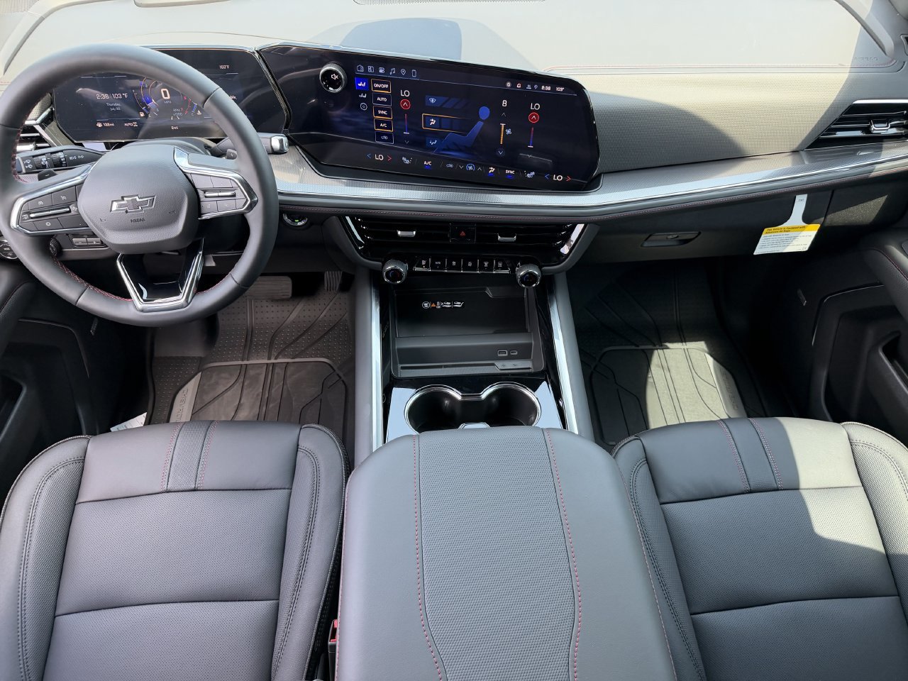 New 2026 Chevrolet Suburban RST w/ RST Capability Package AWD/4WD image 9