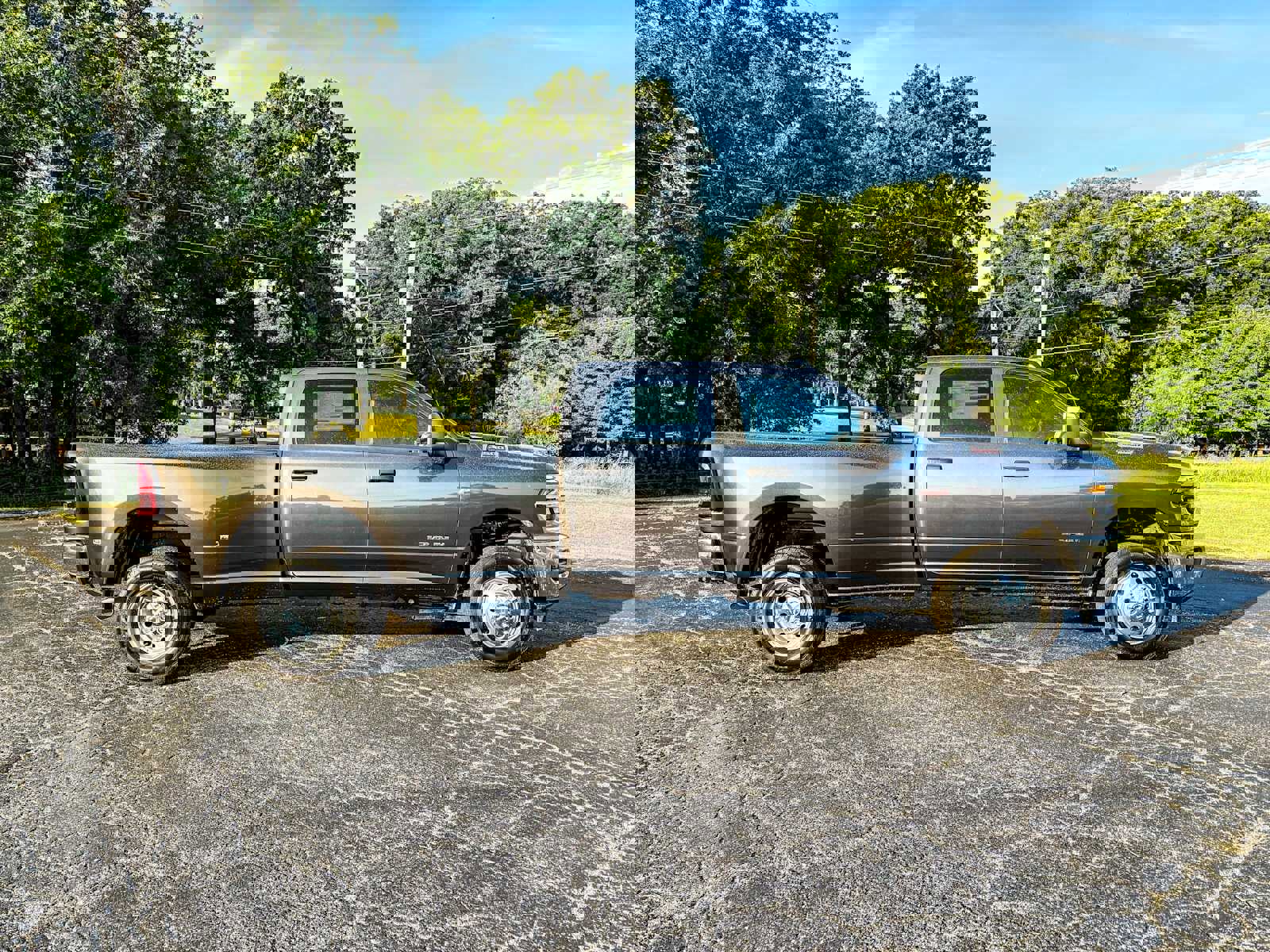 New 2025 RAM 3500 Big Horn image 8