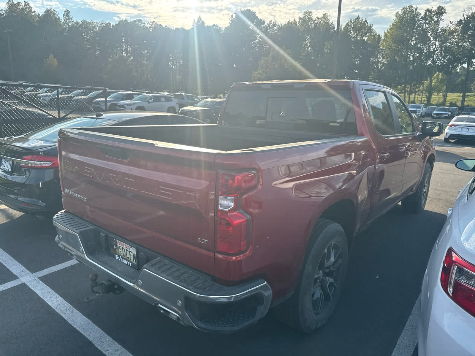 Used 2022 Chevrolet Silverado 1500 LT AWD/4WD image 4