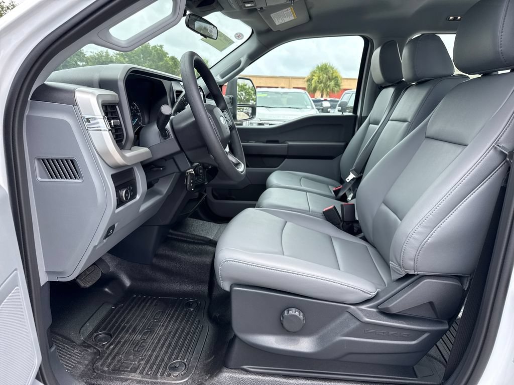 New 2026 Ford F350 XL w/ XL Chrome Package AWD/4WD image 18