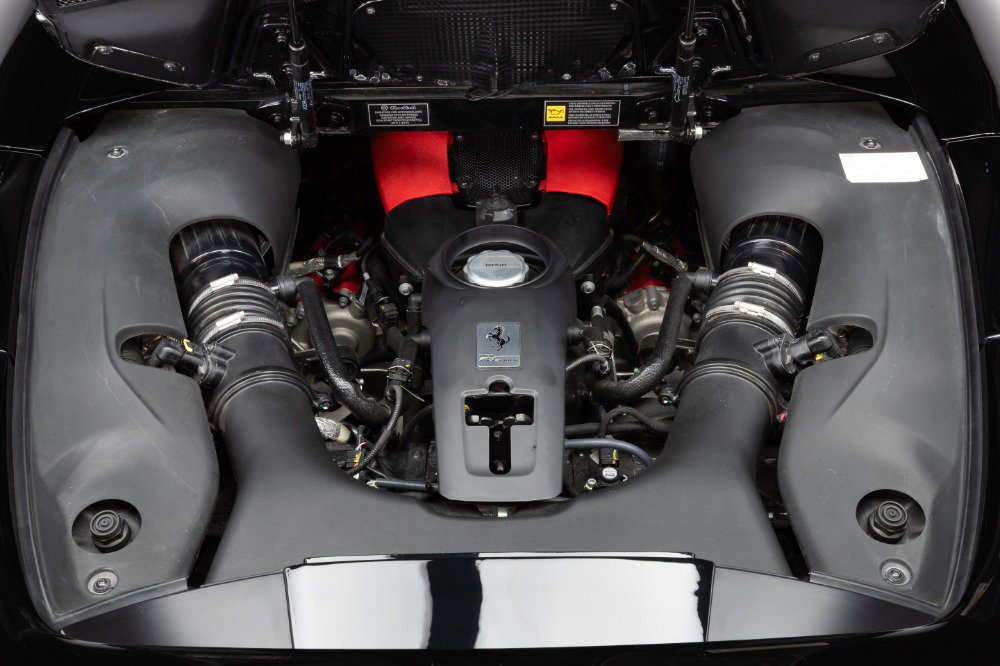 Certified 2021 Ferrari F8 Tributo image 97