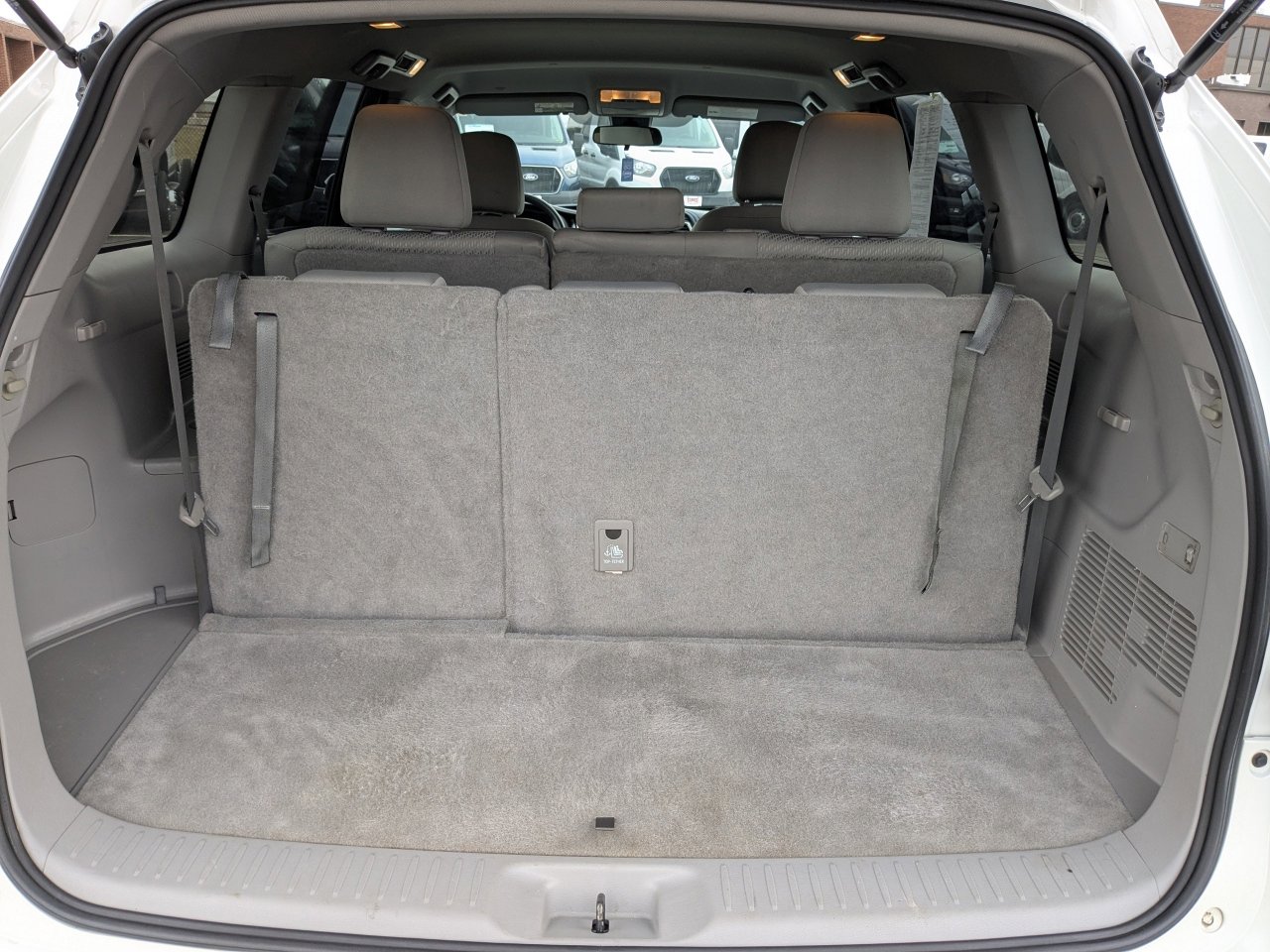 Used 2019 Toyota Highlander LE image 14