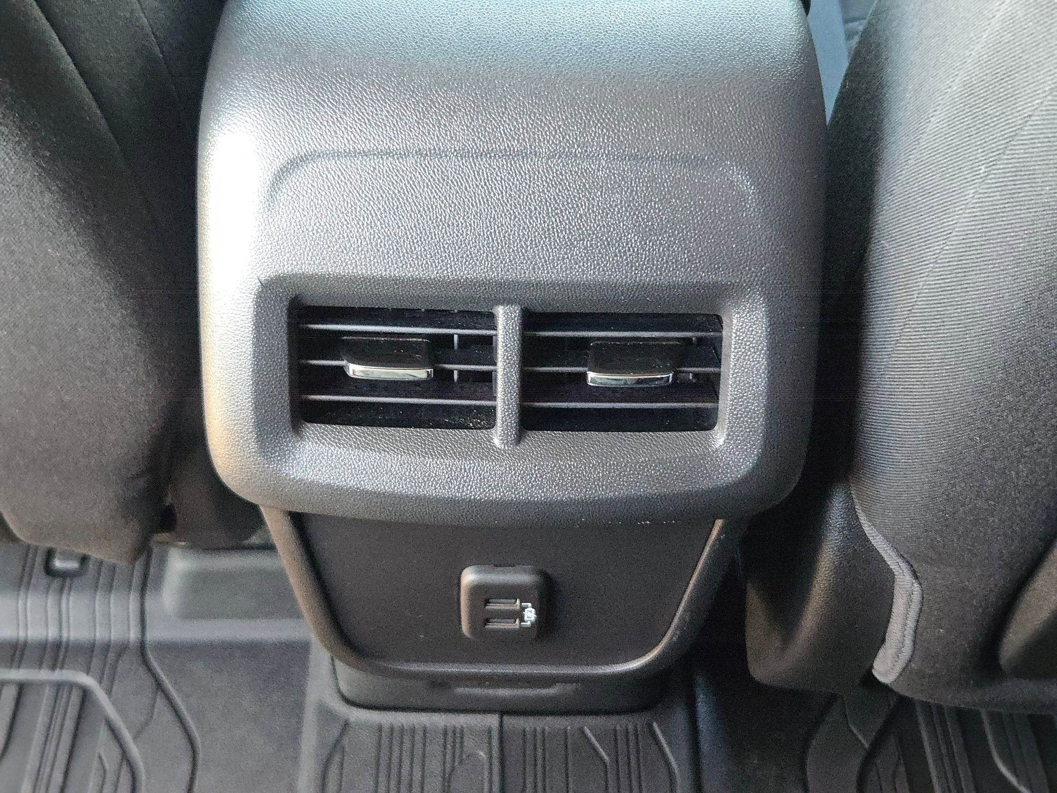 Used 2020 GMC Terrain SLE w/ Driver Convenience Package image 24