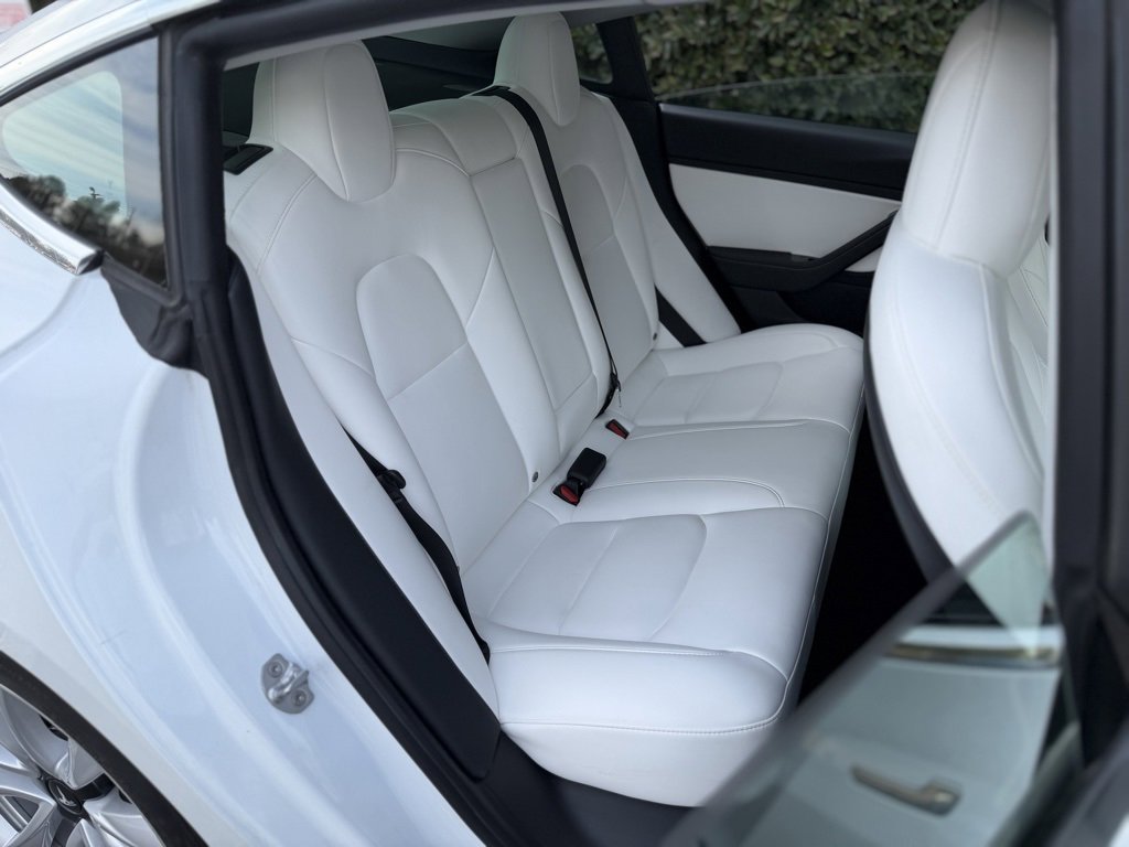 Used 2020 Tesla Model 3 Standard Range Plus image 39