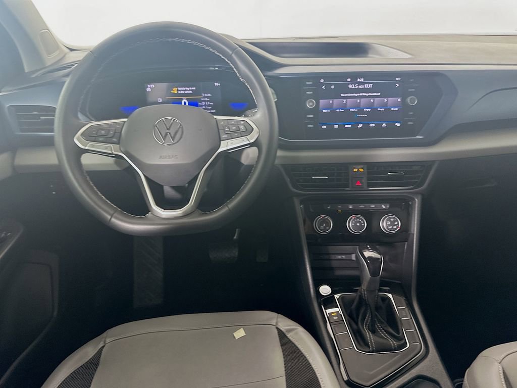 Used 2023 Volkswagen Taos SE image 21