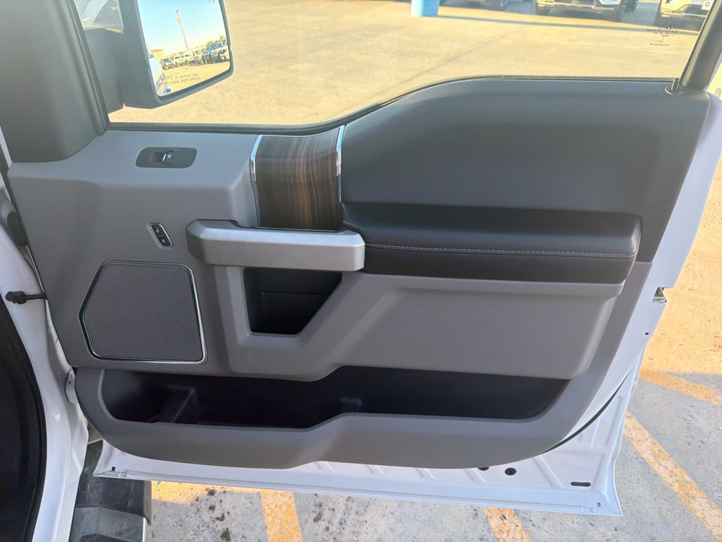 Used 2016 Ford F150 Lariat AWD/4WD image 37