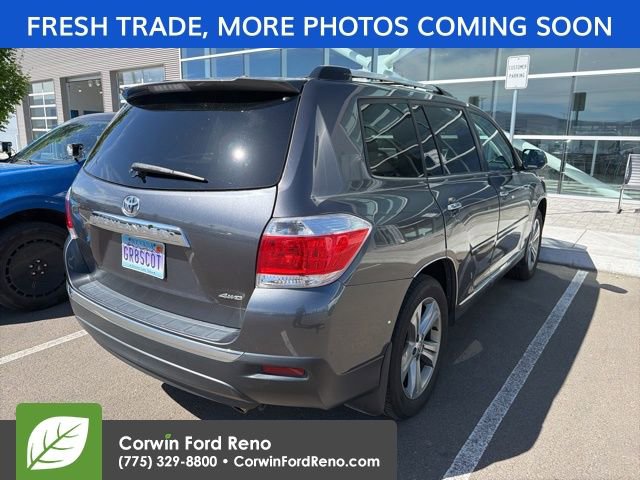 Used 2011 Toyota Highlander Limited w/ Tow Pkg AWD/4WD image 6