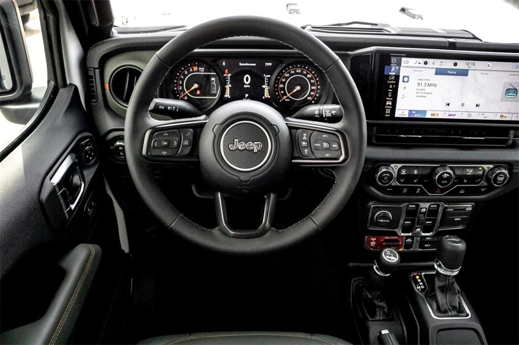 New 2025 Jeep Gladiator Mojave w/ Dual Top Group image 23