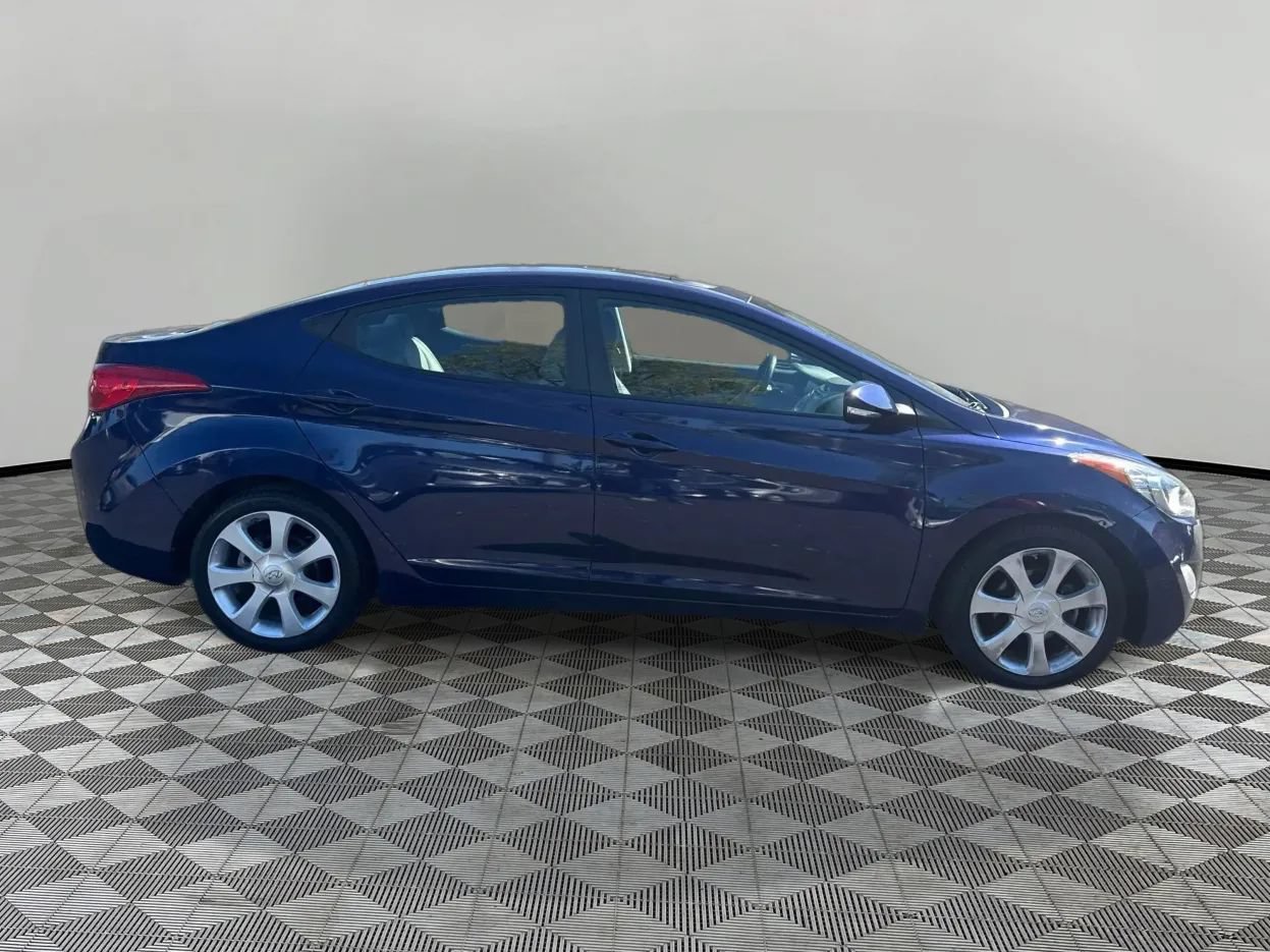 Used 2013 Hyundai Elantra Limited w/ Technology Pkg FWD image 4