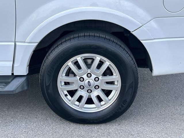 Used 2011 Ford Expedition EL XLT image 12