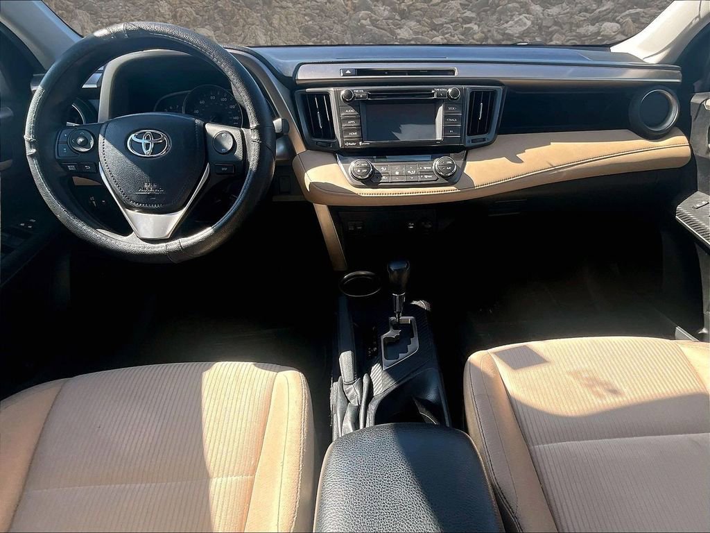 Used 2015 Toyota RAV4 XLE image 14