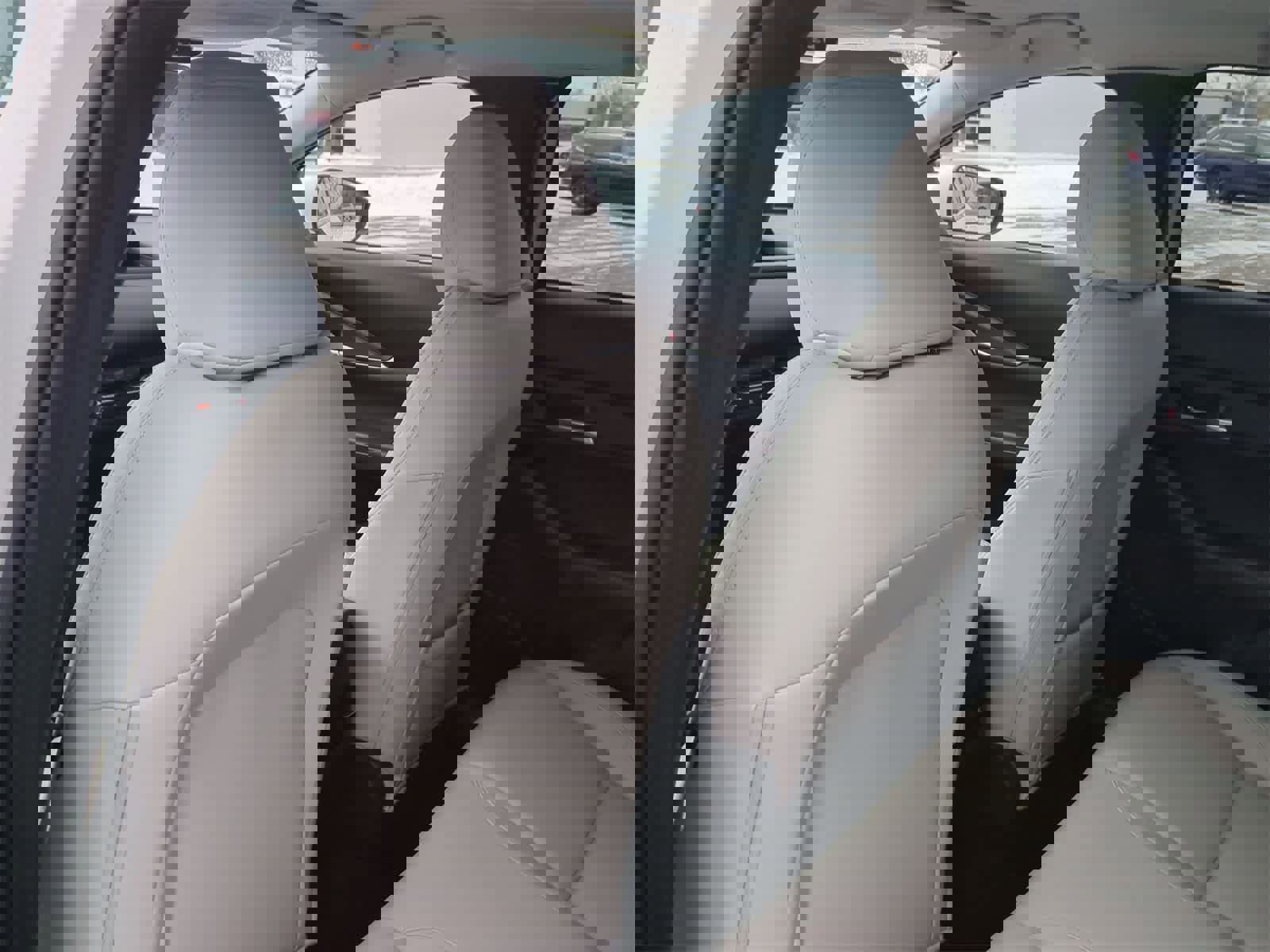 Used 2025 MAZDA CX-30 AWD 2.5 S w/ Premium Package image 17