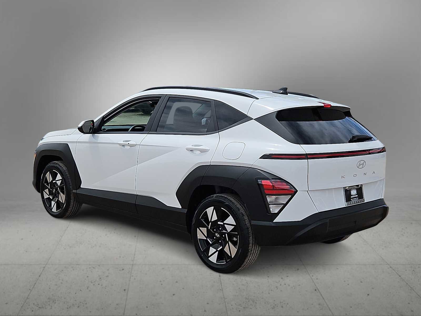 Certified 2025 Hyundai Kona SEL FWD image 6