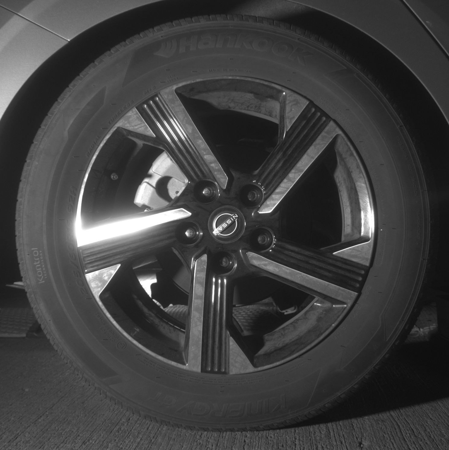Used 2025 Nissan Sentra SV FWD image 15