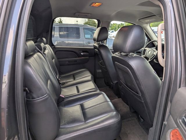 Used 2011 Chevrolet Avalanche LS w/ Texas Edition RWD image 16
