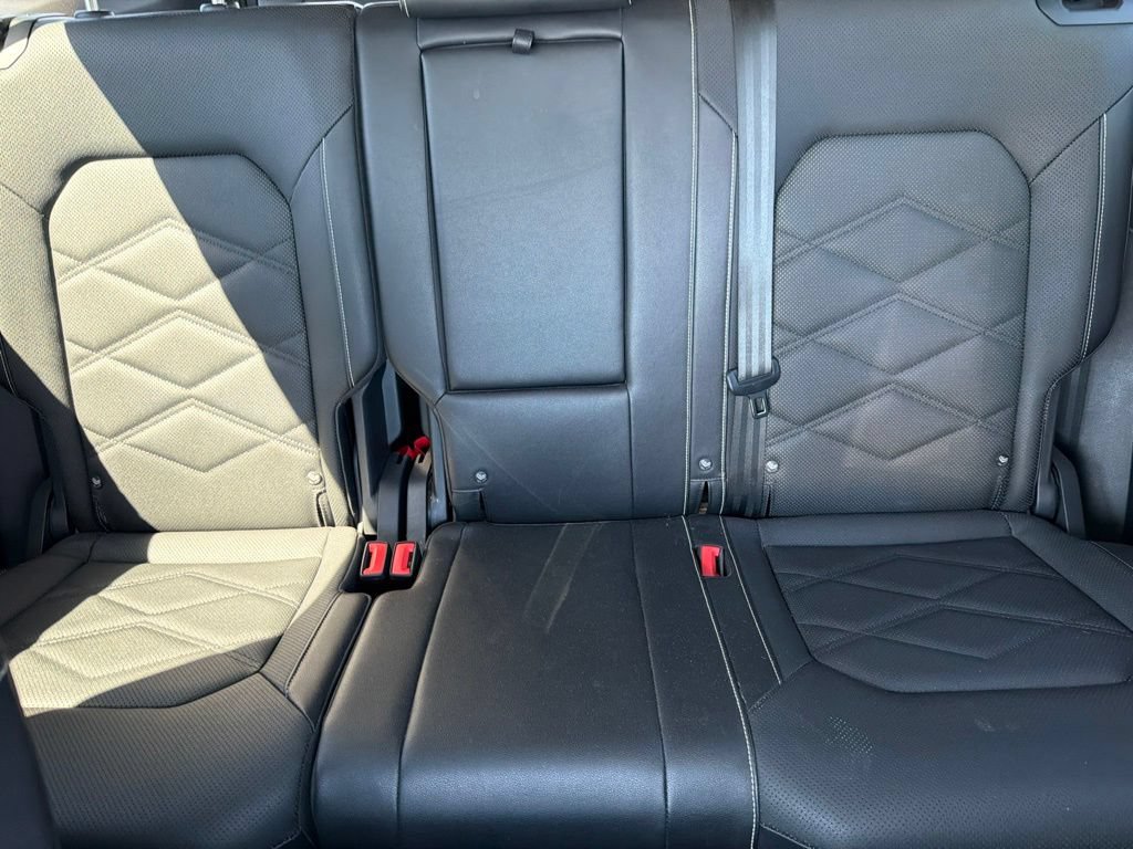 Used 2025 Volkswagen Atlas SE FWD image 20