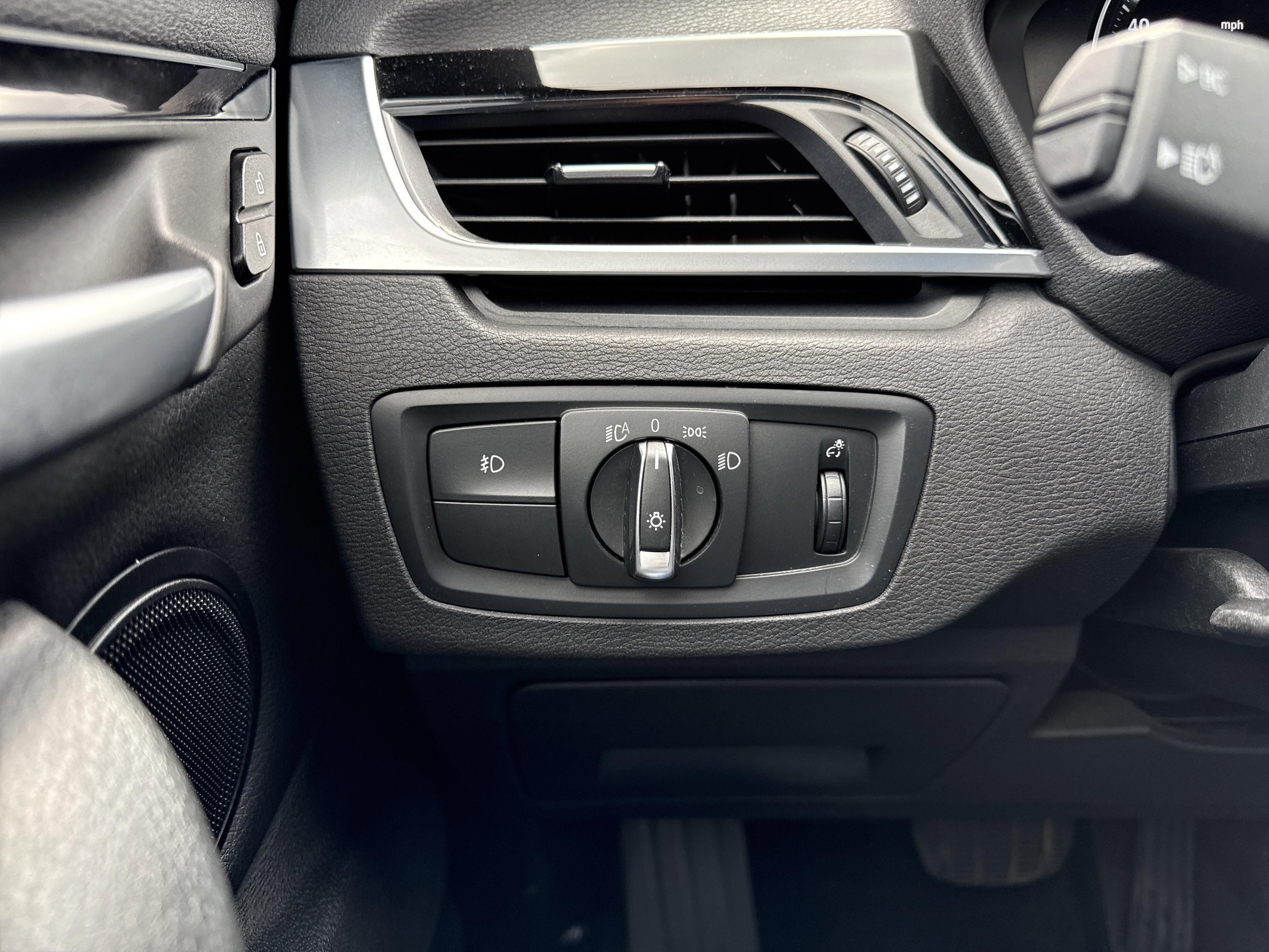 Used 2019 BMW X1 xDrive28i w/ Convenience Package image 28