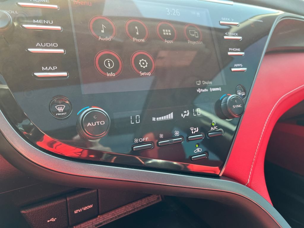 Used 2020 Toyota Camry XSE FWD image 18